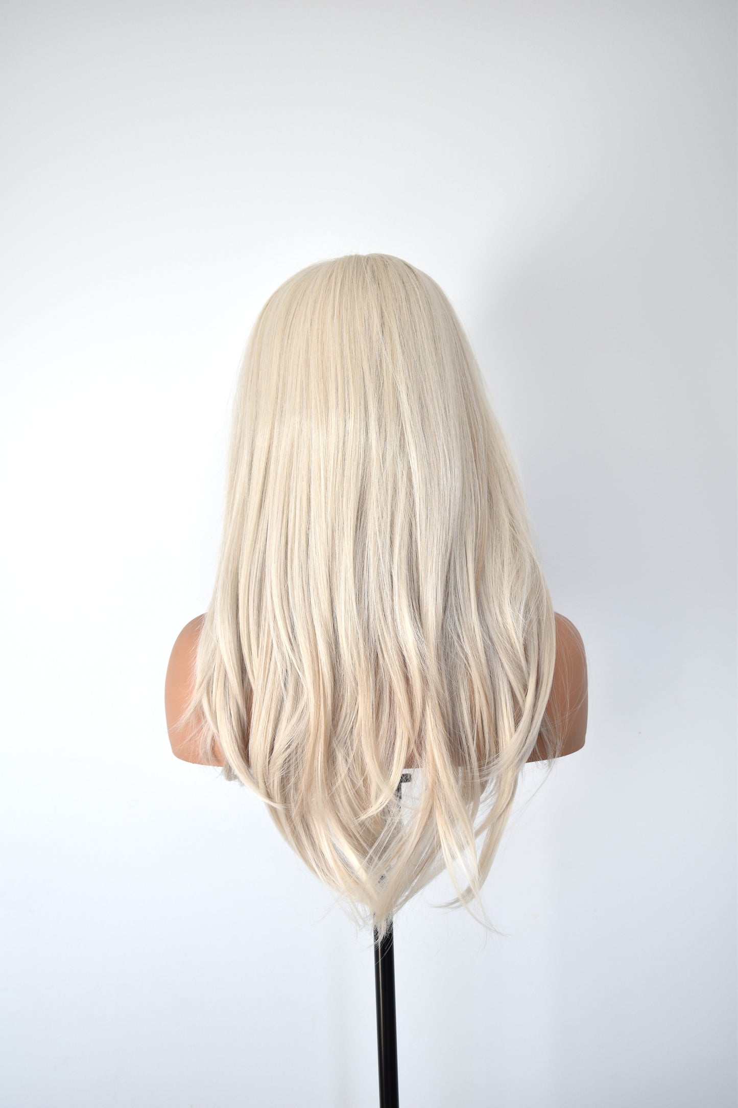 ASPEN Lace Front Platinum Blonde