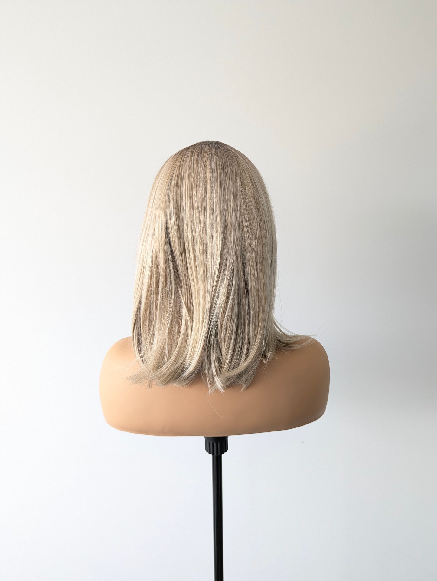 EMMA Lace Front Synthetic Blonde with Dark Brown Roots