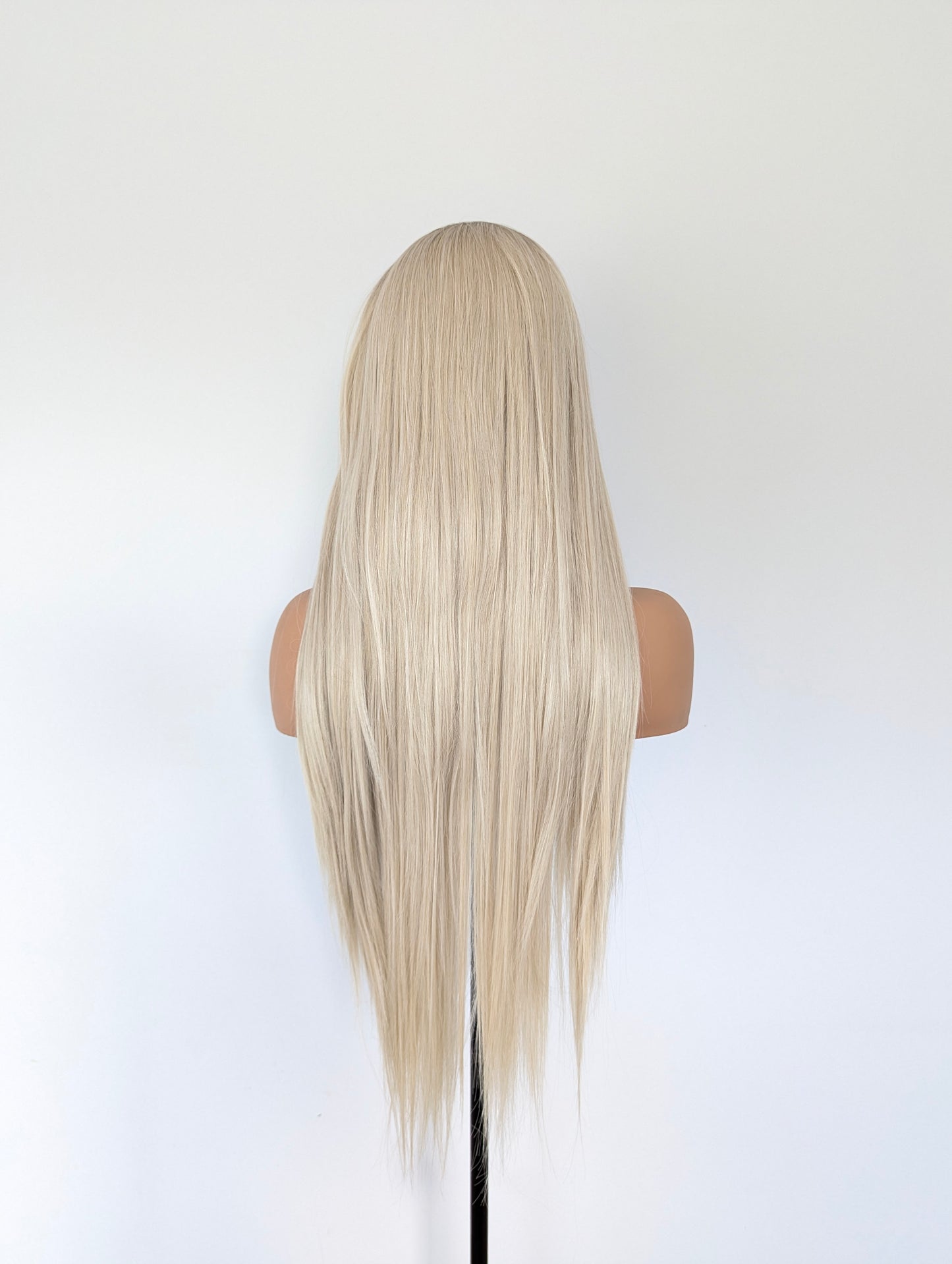 GEMMA Lace Front Warm Blonde with Dark Roots