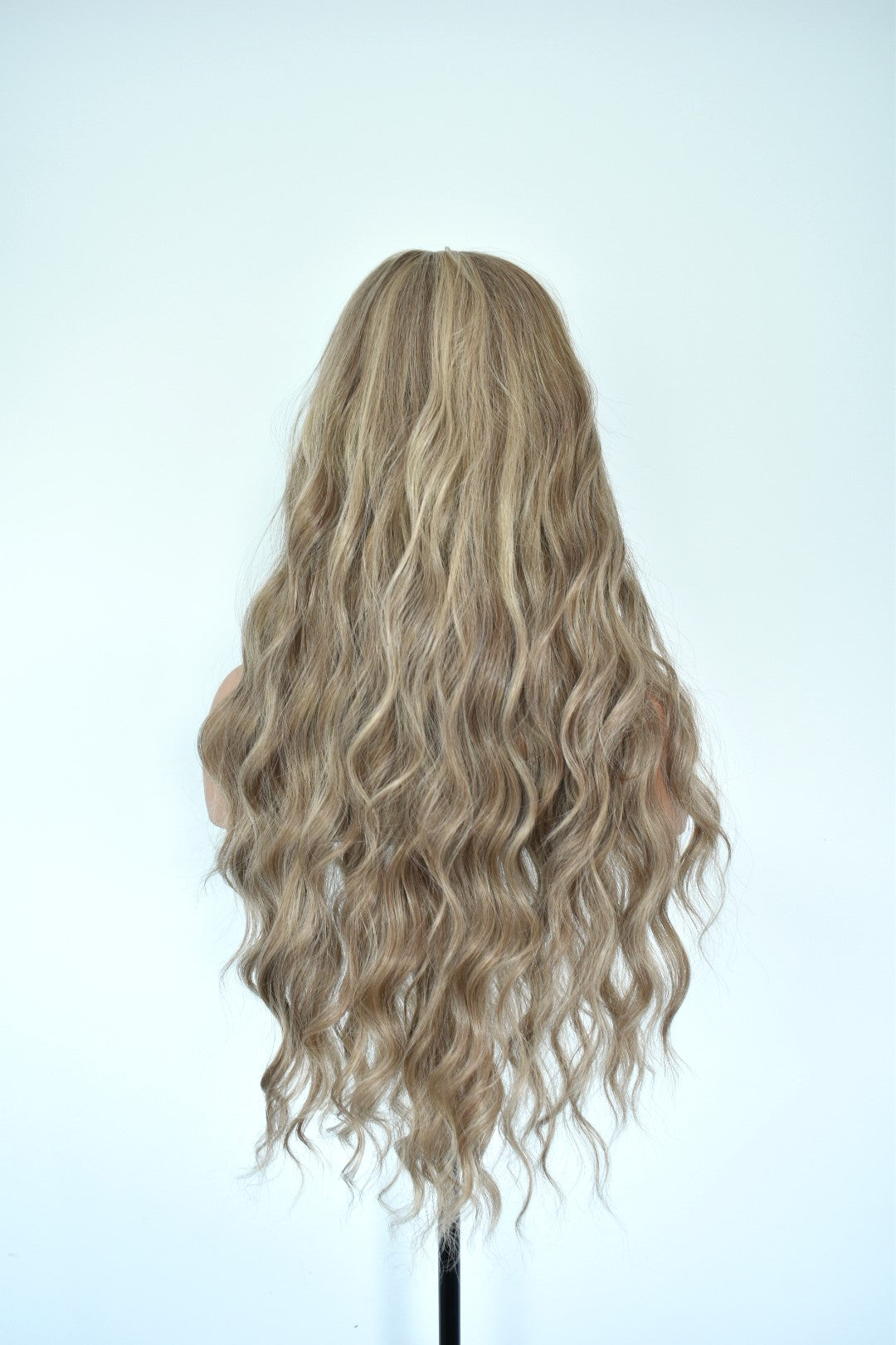 LENI Lace Front Synthetic Ash Brown with Highlights