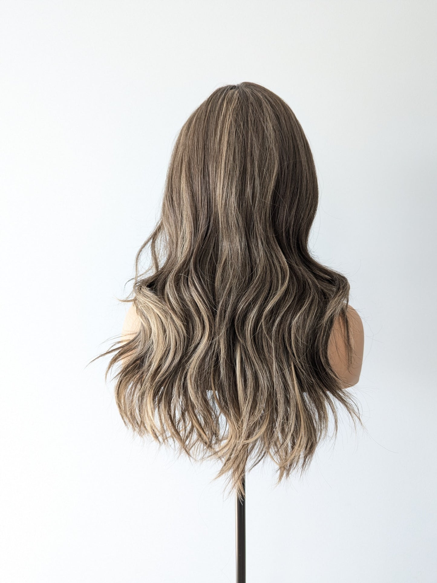 JASMINE Fringe Synthetic Brown Highlight