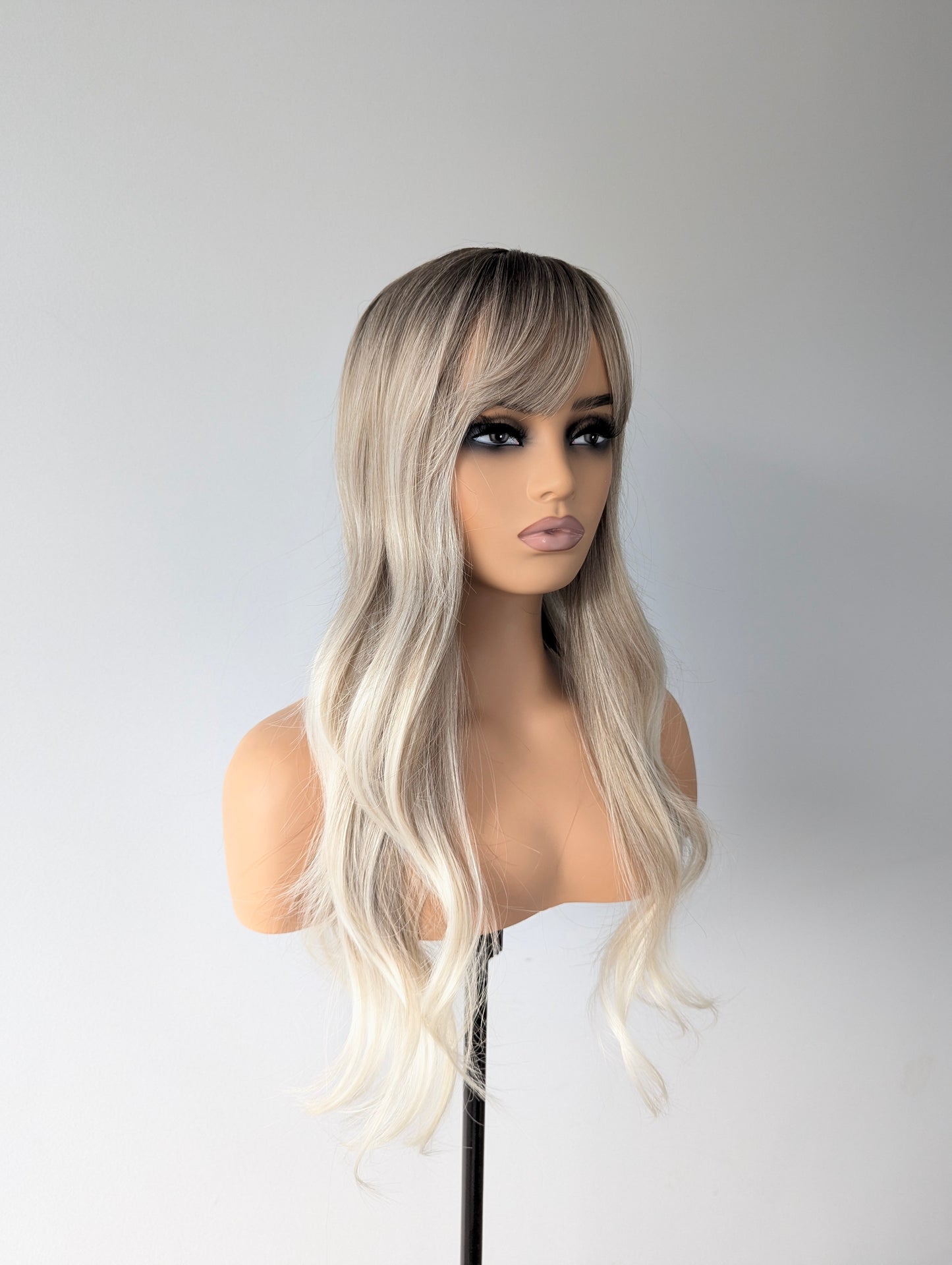 ZOE Fringe Synthetic Ombre Ash Blonde